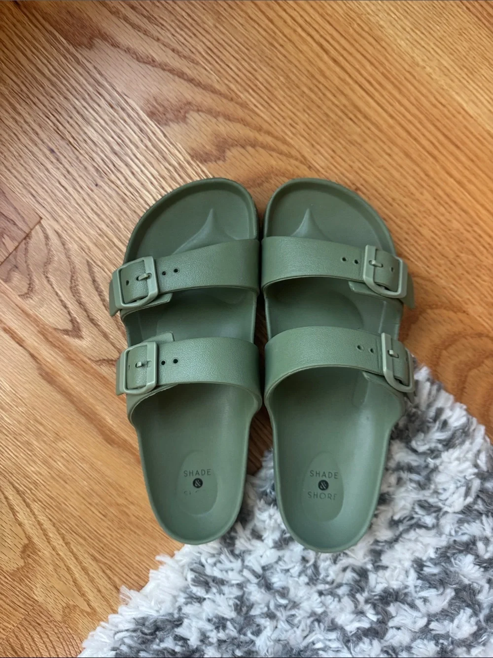 Shade & Shore Olive Green Double Strap Pool Slides